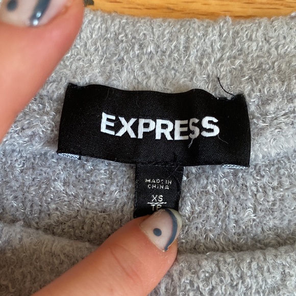 Sweater bundle - Picture 2 of 3